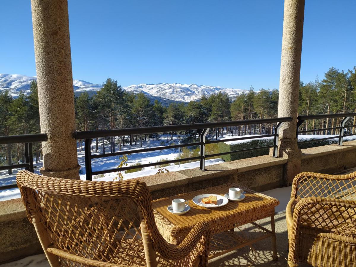 Parador De Gredos Navarredonda de Gredos Bagian luar foto