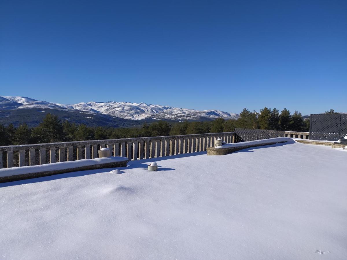 Parador De Gredos Navarredonda de Gredos Bagian luar foto