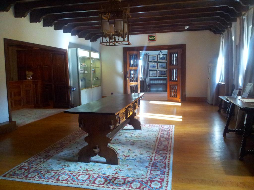 Parador De Gredos Navarredonda de Gredos Bagian luar foto