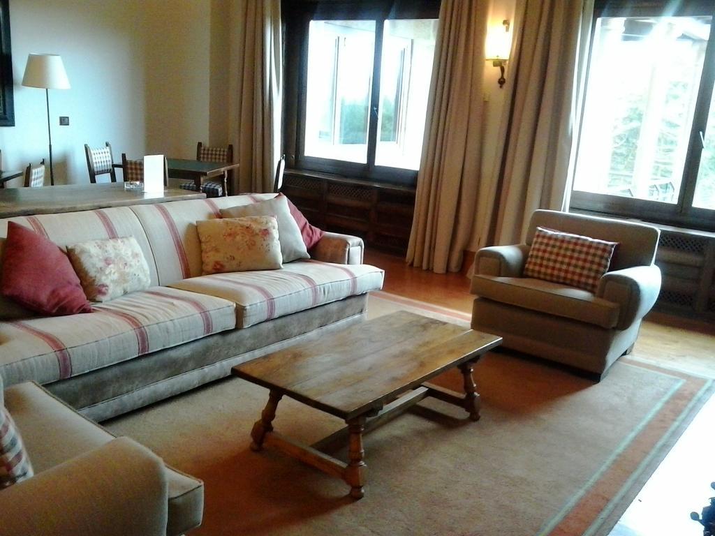 Parador De Gredos Navarredonda de Gredos Bagian luar foto