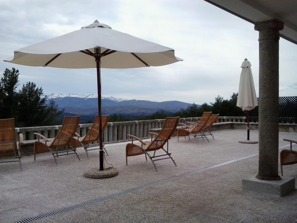 Parador De Gredos Navarredonda de Gredos Bagian luar foto