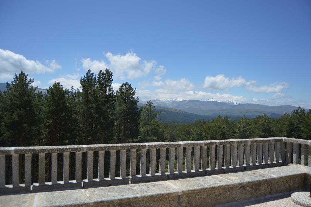 Parador De Gredos Navarredonda de Gredos Bagian luar foto