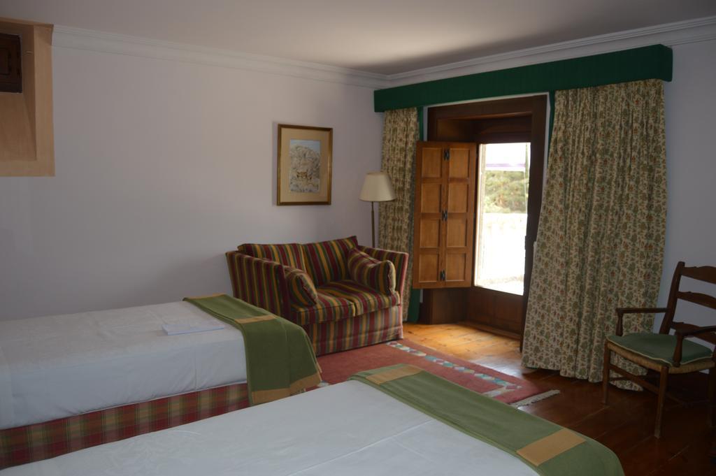 Parador De Gredos Navarredonda de Gredos Bagian luar foto